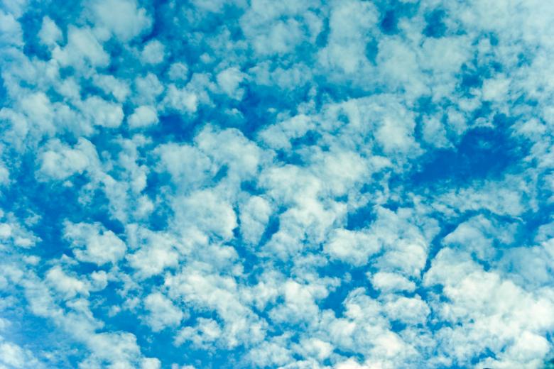 Free stock image of Lightly Clouded Sky created by Bjorgvin