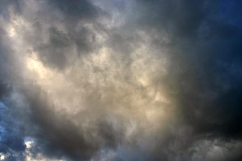 Free stock image of Dark Clouds in the Sky created by Bjorgvin