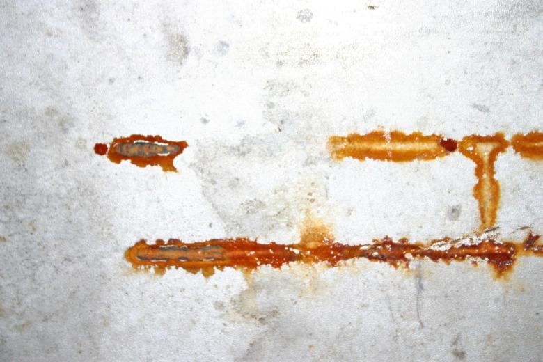 Free stock image of White Metallic Surface with Rust created by Bjorgvin