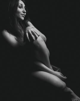 Beautiful Woman in Black and White - Free Stock Photo