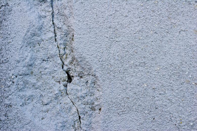 Free stock image of Cracked White Stone Wall created by Bjorgvin