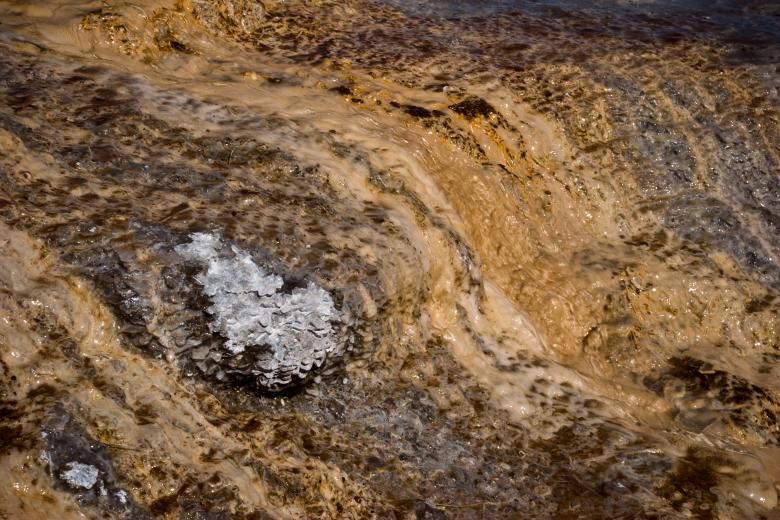 Free stock image of Geothermal Waterflow created by Bjorgvin