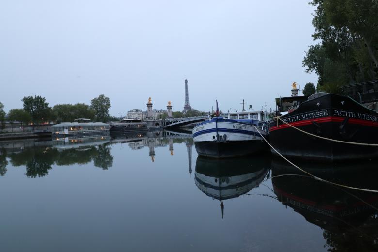 Free stock image of Paris view with river boats created by GAIMARD Jacques