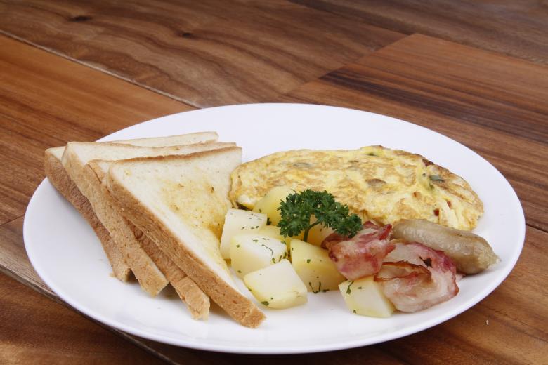Free stock image of Toast, Omelette, Bacon and Potato created by Suandana Ipandemade