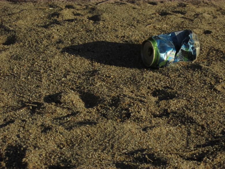 Free stock image of Abandoned Soda Can created by Michiru Maeda