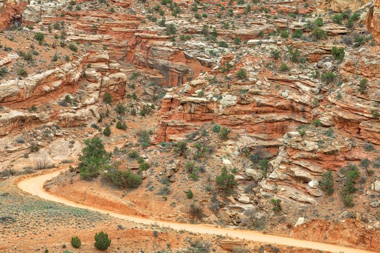 Free stock image of Winding Dirt Road - Capitol Reef created by Nicolas Raymond