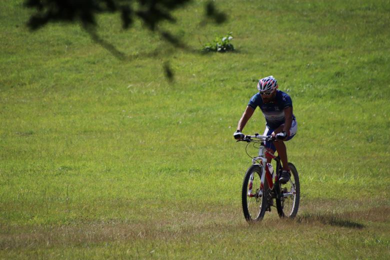 Free stock image of Mountain bike in... a meadow! created by GAIMARD Jacques