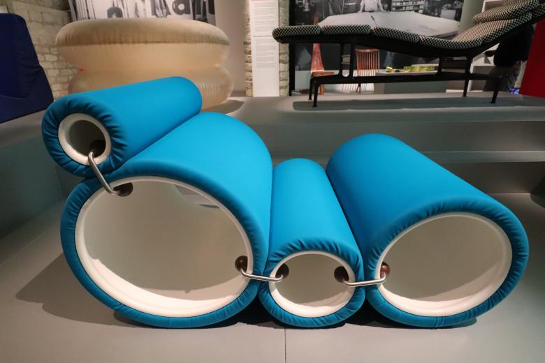 Free stock image of Designed blue chair created by GAIMARD Jacques