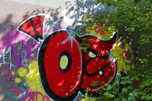 Free Stock Photo of Wall painting on the riverside