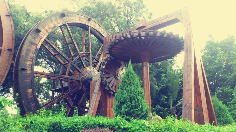 Free stock image of A huge water wheel created by HongFei Li