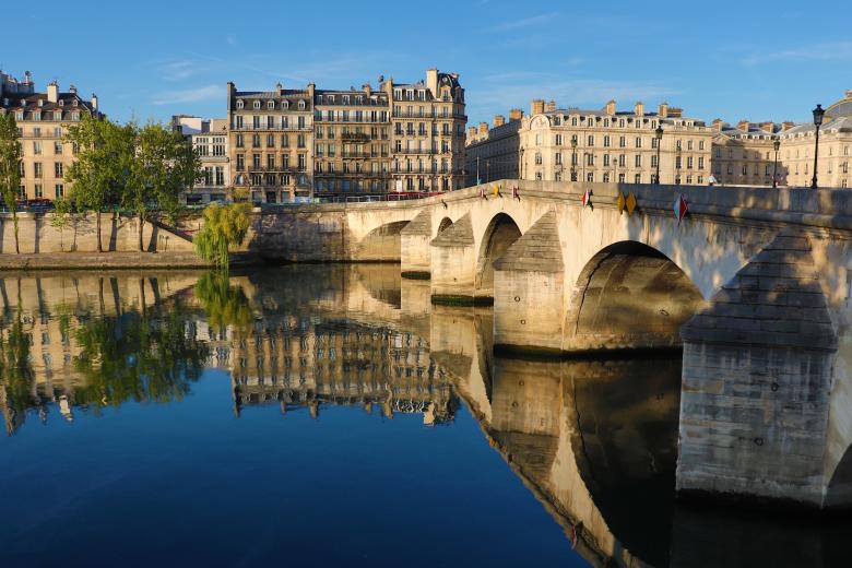 Free stock image of Stone bridge in Paris created by GAIMARD Jacques