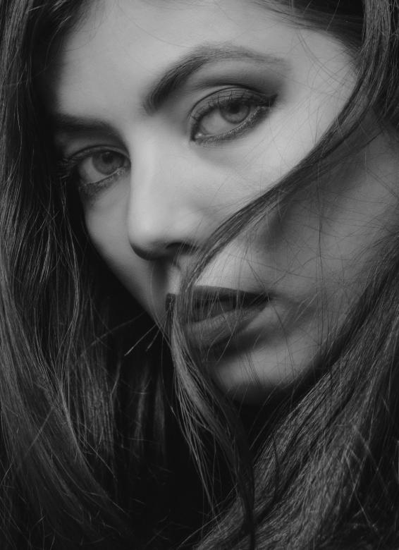 Free stock image of Dark Haired Girl - B&W Portrait created by Alexander Krivitskiy