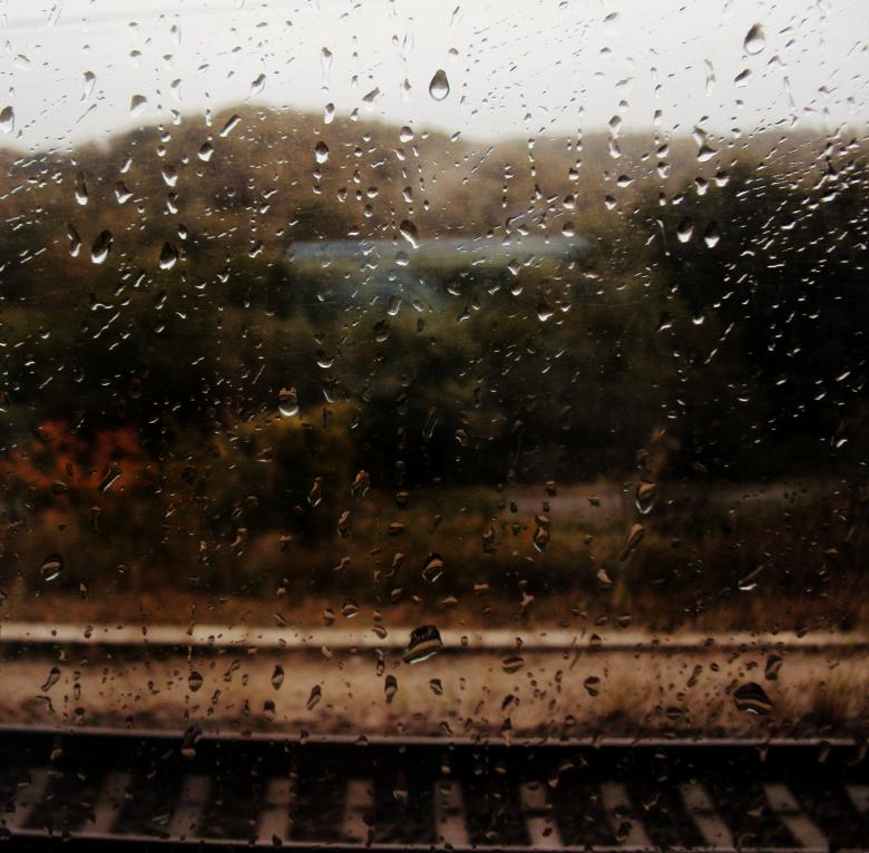 Free stock image of Rain on Window created by NomeVizualizzato