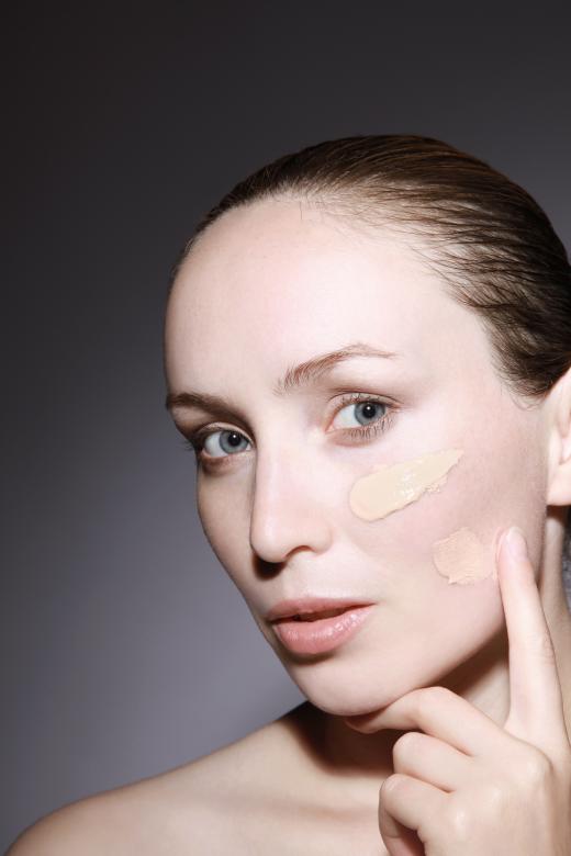 Free stock image of Woman  applying makeup created by Nika Akin