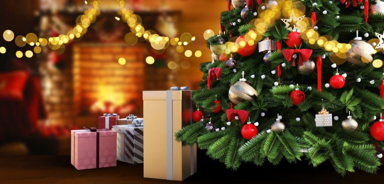 Free stock image of Christmas Tree and Presents created by ALBERTO  FABREGAS