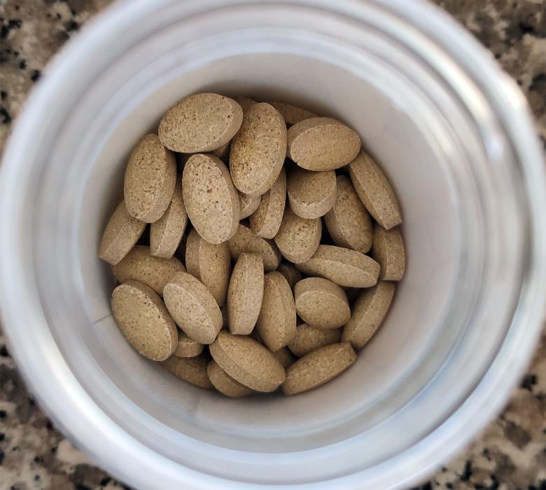 Free stock image of Pills in a bottle created by Alen