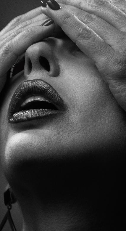 Free stock image of Model Covering Her Eyes - Black and White Portrait created by Alexander Krivitskiy