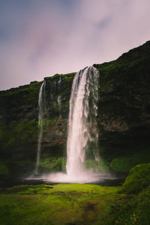 Free stock image of Beautiful and Dramatic Waterfall in Iceland created by Bjorgvin