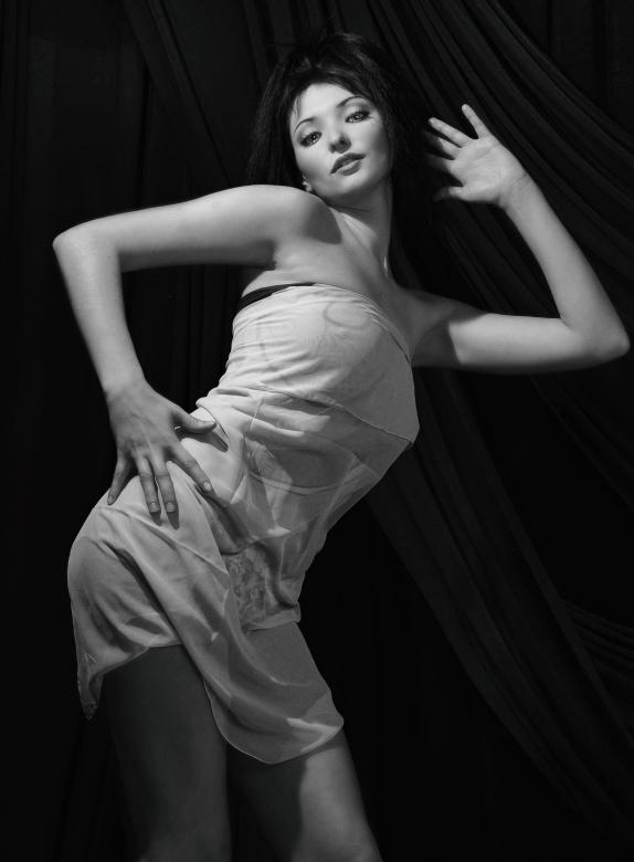 Free stock image of Black and White Model Posing  created by Alexander Krivitskiy