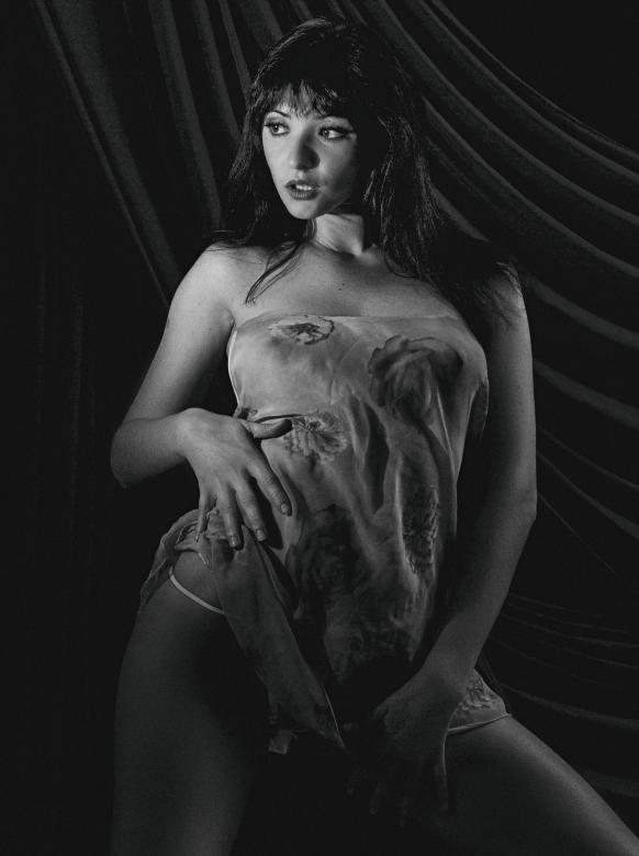 Free stock image of Female Supermodel - Brunette - Monochrome created by Alexander Krivitskiy