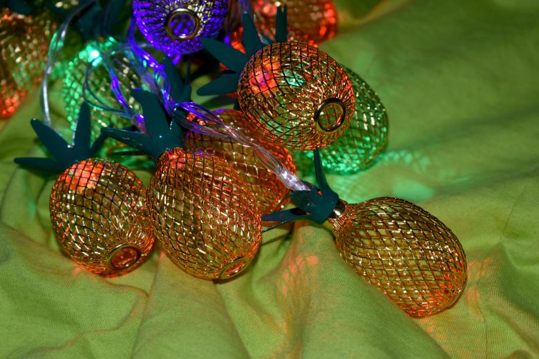 Free stock image of Garland - Pineapple Ornaments created by NomeVizualizzato