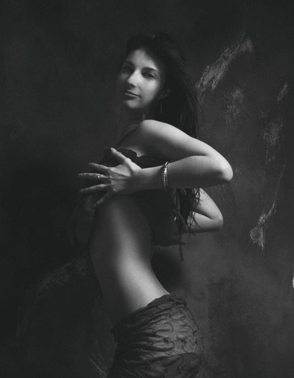 Free stock image of Beautiful Woman Posing - Monochrome created by Alexander Krivitskiy