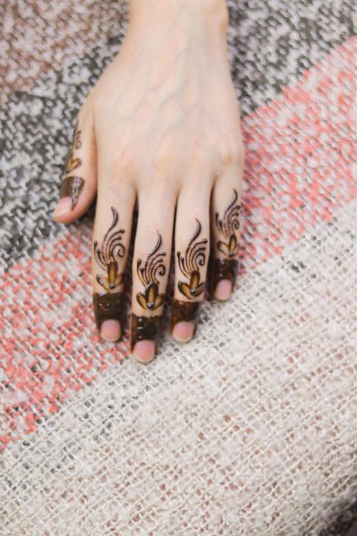 Free stock image of Fingers with Mehndi Design created by Mehndi Training Center