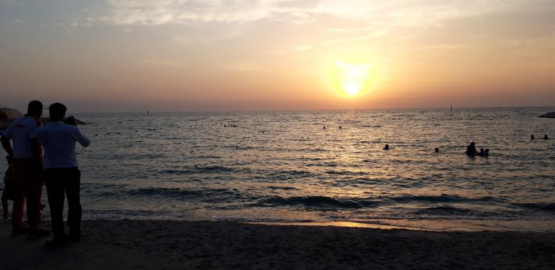 Free stock image of Sunset in Arabian Gulf created by Alaa Hikmat 