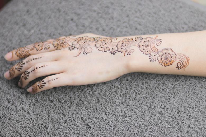 Free stock image of Easy Simple Mehndi Design on Hand created by Mehndi Training Center