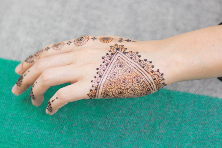Free stock image of Mehendi tattoo on Hand created by Mehndi Training Center