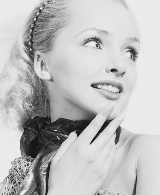Free stock image of Pinup Portrait - High Key - Monochrome created by Alexander Krivitskiy
