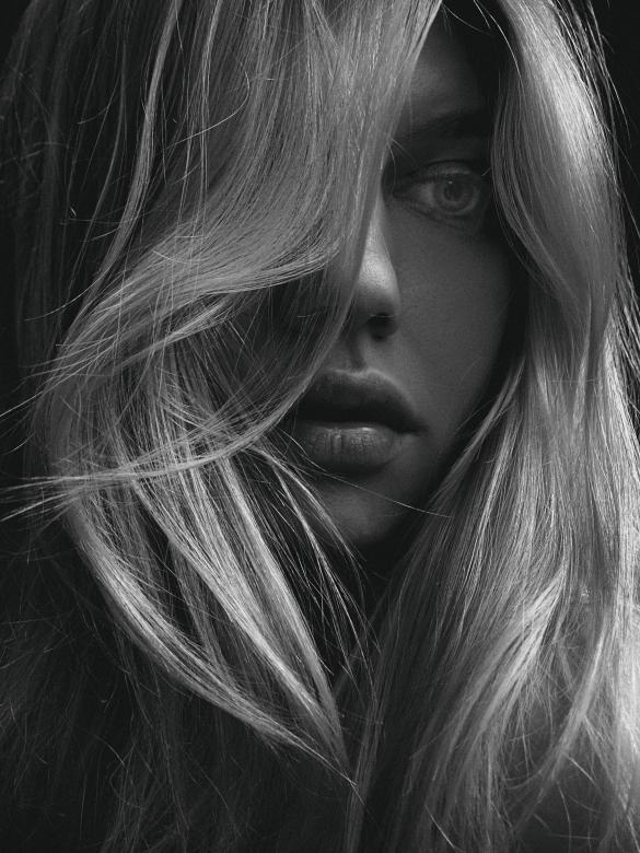 Free stock image of Blond Model - Beautiful Portrait in Monochrome created by Alexander Krivitskiy