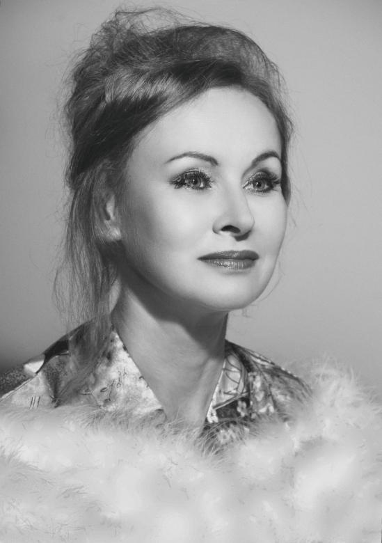 Free stock image of Female Monochrome Classic Portrait created by Alexander Krivitskiy