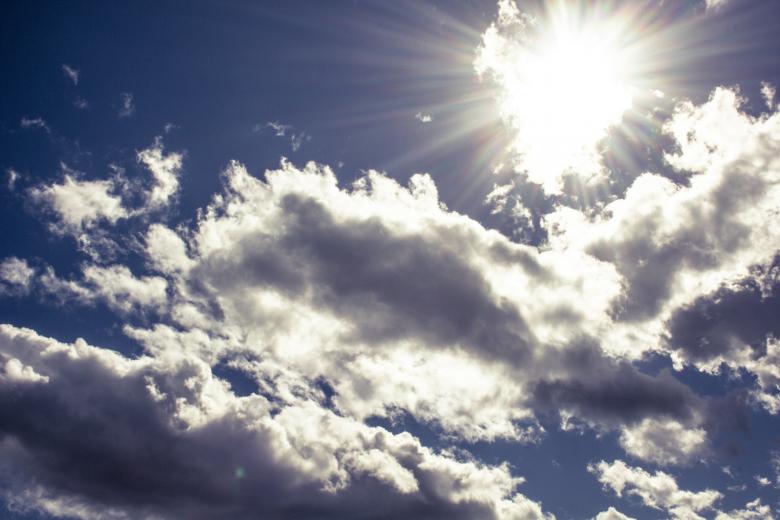 Free stock image of Cloudy sky with Sunrays created by Alen