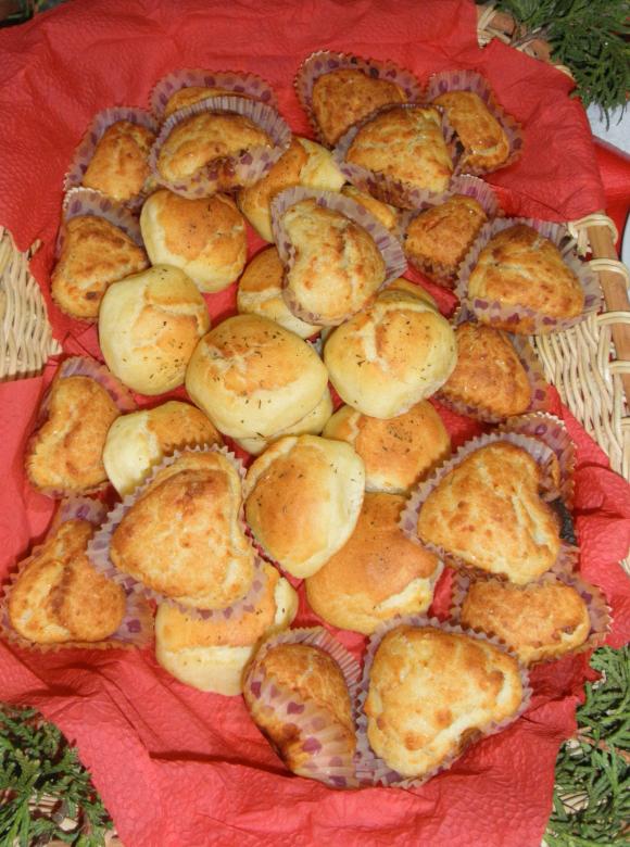Free stock image of Christmas Cupcakes created by vigan bala