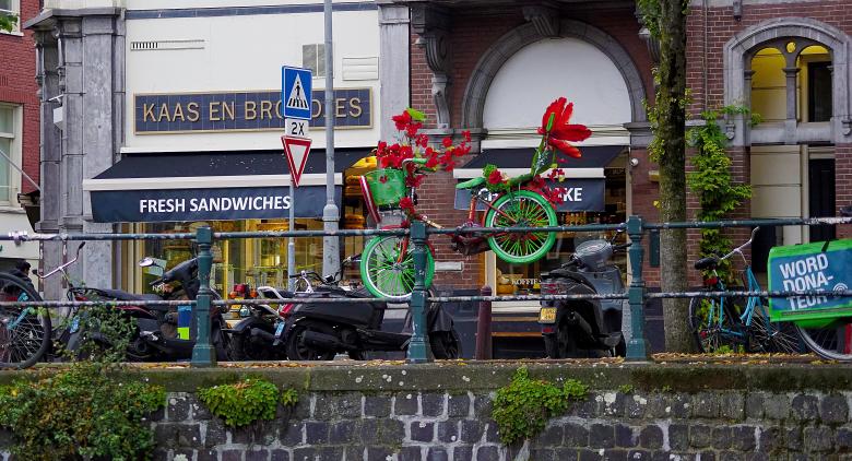 Free stock image of Decorated Green Bicycle in Amsterdam created by Hans Zeilstra