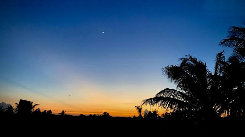 Free stock image of Blue and Orange Sunset in the Tropics created by Madhu Singh