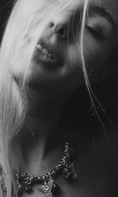 Free stock image of Seductive woman created by Alexander Krivitskiy