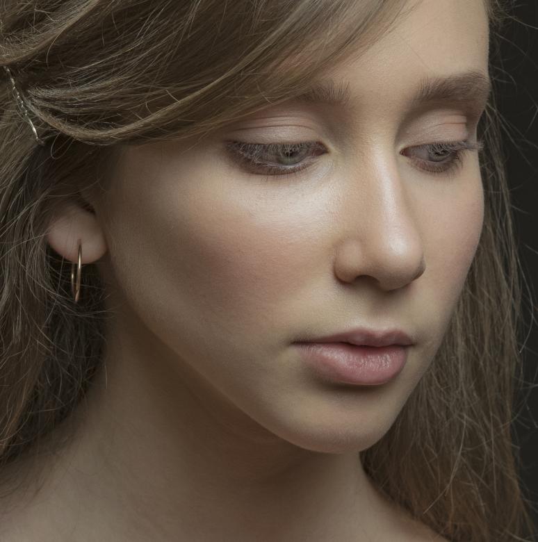 Free stock image of Beauty Portrait created by Alexander Krivitskiy
