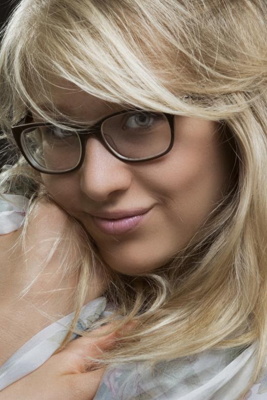 Free stock image of Girl with Glasses created by Alexander Krivitskiy