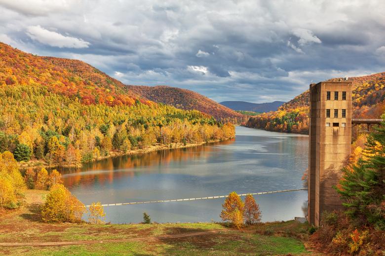 Free stock image of Autumn Tower Lake created by Nicolas Raymond