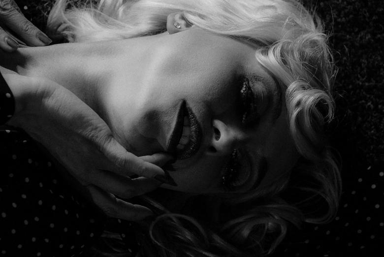 Free stock image of Noir Woman created by Alexander Krivitskiy