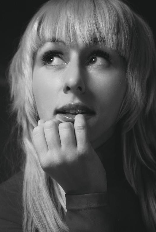 Free stock image of Thinking Woman created by Alexander Krivitskiy