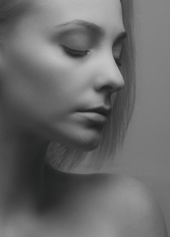 Free stock image of Female Profile Portrait created by Alexander Krivitskiy