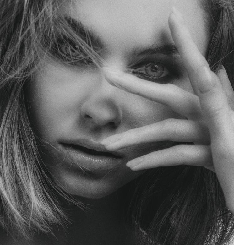 Free stock image of Seductive woman created by Alexander Krivitskiy