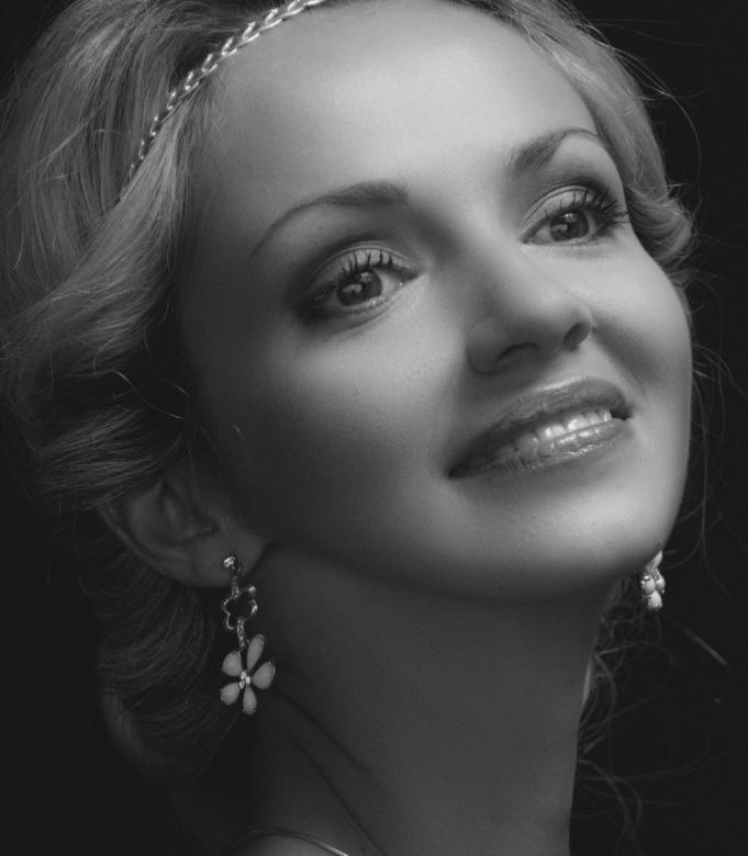 Free stock image of Smiling woman created by Alexander Krivitskiy