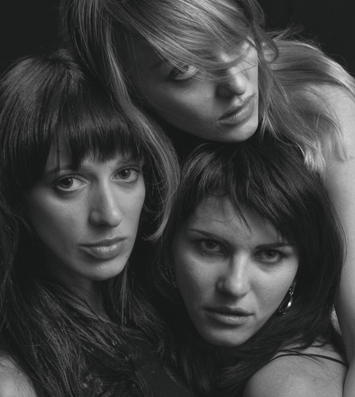 Free stock image of Women together created by Alexander Krivitskiy