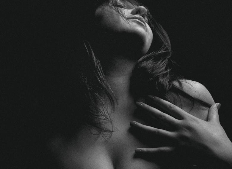 Free stock image of Sensual Woman created by Alexander Krivitskiy