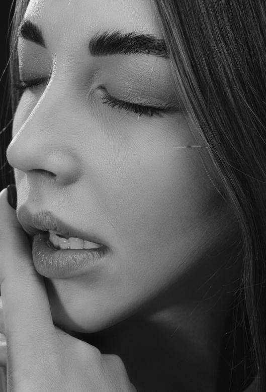 Free stock image of Sensual woman created by Alexander Krivitskiy