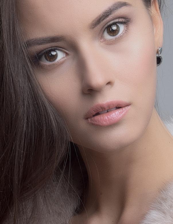 Free stock image of Beauty portrait created by Alexander Krivitskiy